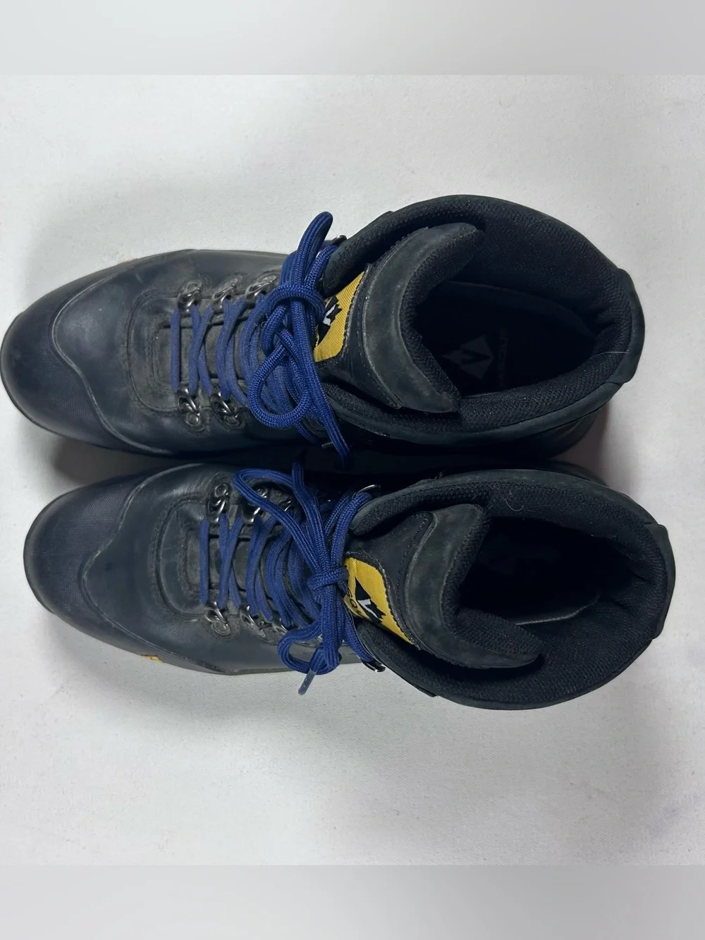 Vasque Bitterroot GTX Backpacking Boot - Men's 10.5 Goretex Vibram Worn Once